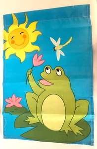 FROSCH AUF LILIENAUFLAGE ~ KLEINE 12" X 18" GARTENFAHNE FLAGGE - Bild 1 von 2