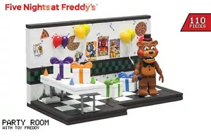 Five Nights At Freddy's SALA DE FIESTAS + Juego de Construcción FREDDY 110 piezas - Imagen 1 de 12