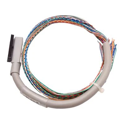 Allen Bradley 1492-CABLE010N3 Digital I/O Cable 40-Pin IDC to Flying Leads 0.8m - Image 1 of 4