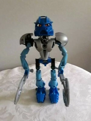 LEGO Bionicle Toa Nuva 8570: Gali Nuva - Image 1 of 2