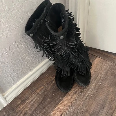Botas Negras Gamuza Flecos Altas Estilo Mocasín Cremallera Boho Festival Foto 1 de 4