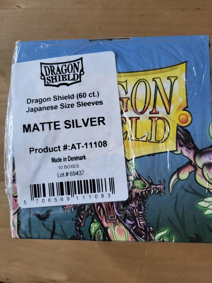 Dragon Shield Japanese matte Silver (60 Sleeves)