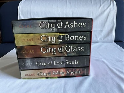 Mortal Instruments Complete Box Set 1-5 Clare, City of Bones etc. Foto 1 de 4