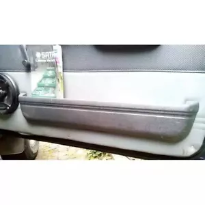 Tapicería de puerta bolsillo Daihatsu FEROZA - Imagen 1 de 4