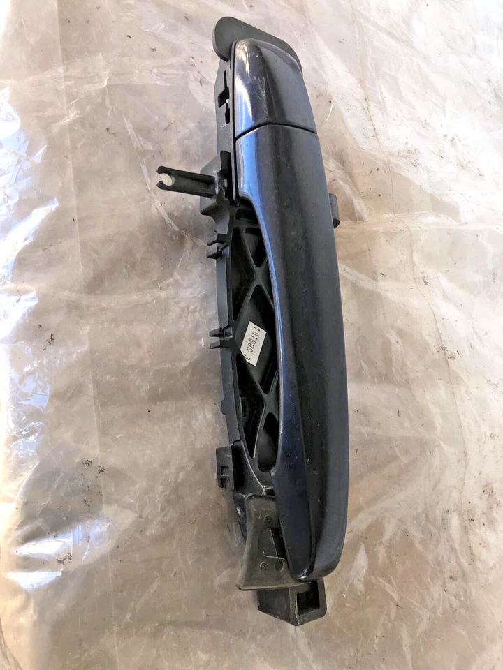 Cadillac SRX 2007 manija de puerta exterior derecha del lado del pasajero derecha usada Foto 1 de 4