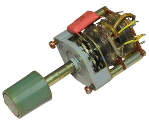 Rotary switch 5-way for radio receiver EKD 300 RFT DDR [24]3 - Zdjęcie 1 z 10