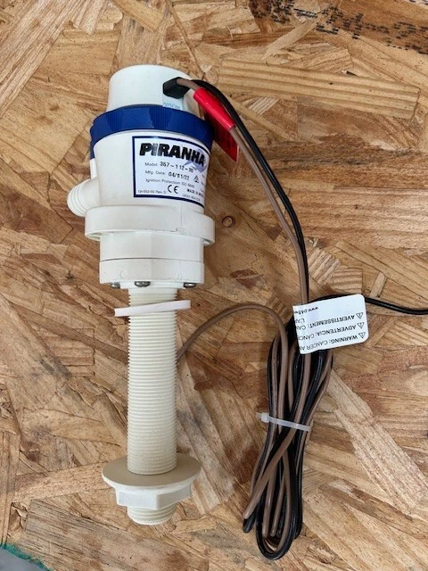 SHURFLO 800 GPH LIVEWELL PUMP Foto 1 de 1