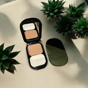 Max Factor Facefinity Compact Foundation – 008 Toffee – SPF 20 - Bild 1 von 3