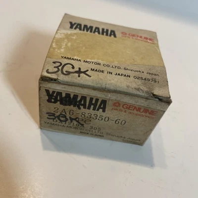 NOS Yamaha Enduro 闪光灯继电器 2A6-83350-60 DT XT 125 XT250 DT400 — 第 1/4 张图片