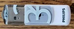 Philips 32GB 32 GB Flash Drive Used FM32FD05B - Picture 1 of 1