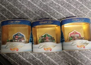 Hot Wheels 1998 Holiday 3 Car Set Series 4 - Picture 1 of 5
