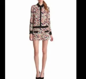 NWT BCBGeneration Women Long Sleeve Floral Open Back Romper Bohemian Size 6 - Picture 1 of 8
