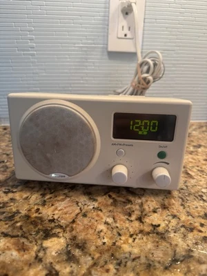 Boston Acoustics Recepter Radio AM/FM Dual Alarm Clock Radio - See Pics - Image 1 of 4
