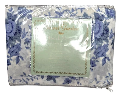 Juego de sábanas Secret Garden completo de 4 piezas microfibra al tacto suave flores azules sobre blanco Foto 1 de 4