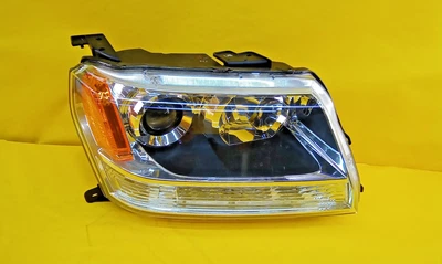 2009 - 2013 Suzuki Grand Vitara Passenger RH Side Headlight OEM Koito 100-59079 - Image 1 of 4