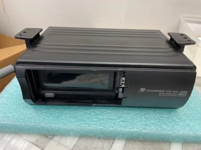 Vintage SONY CDX-602 CAR MOBILE 10-DISC CD CHANGER COMPACT DISC PLAYER W/ MOUNT - Image 1 of 4