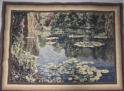Lago Giverny Luz con Borde Tapiz Belga Arte de Pared Colgante (64” x 38”) Foto 1 de 4