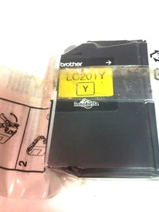 Brother LC201Y Inkjet Cartridge - New Without Box - Yellow - Picture 1 of 3