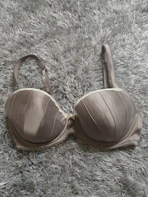 Sutiã 34D Wacoal LUXE Lots of Love contorno de seda 55310 - Imagem 1 de 4