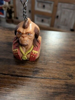 Vintage Schlüsselanhänger kleine Soldaten Gorgonit Bogenschütze Figur  - Bild 1 von 4