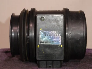 1995-1997 Lexus Ls400 1uzfe Mass Airflow Sensor 22250-50060 untested - Picture 1 of 9