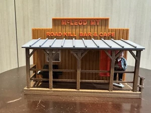 Escala O “McCloud MT, Road Kill Bar & Café” - Imagen 1 de 5