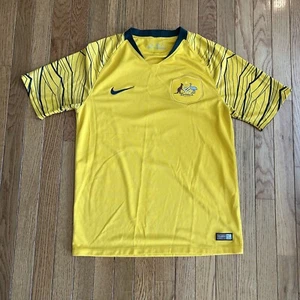 Nike AUSTRALIA 2018 2019 Home Football Shirt Soccer Jersey Mens Size Medium - Picture 1 of 8