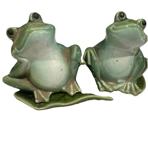 PAAR Vintage Keramik Frosch glasiert grün auf Lilie Pad Pier ein Set von 3 - Bild 1 von 4