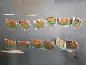 Alfileres de leones de colección, río ciervo, MN 1982, los 12 de la serie, todavía envueltos - Imagen 1 de 4