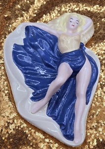 VTG MCM 1960's HOLLAND MOLD PINUP GIRL BLONDE BLUE  CERAMIC ASHTRAY TRINKET DISH - Picture 1 of 11
