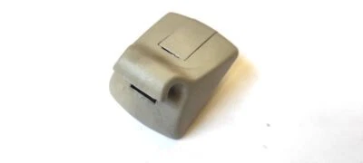 Ford Mondeo Mk III 2002 Bracket Sun Visor UST72066 — 第 1/3 张图片