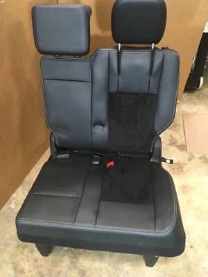 Dodge Grand Caravan 2012-2019 tercera fila asiento trasero izquierdo del lado del conductor OEM. Foto 1 de 4
