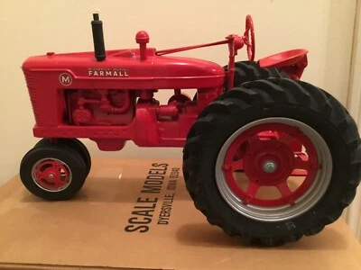 HUGE 1/8 Joseph Ertl Scale Models Farmall M  Model # FG-ZSM836. NO FENDERS BOX - Image 1 of 4