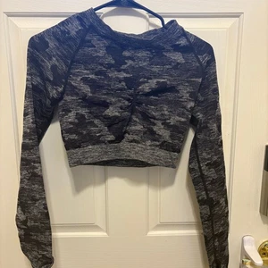 Camouflage Langarm Training Top Gr. M - Bild 1 von 6