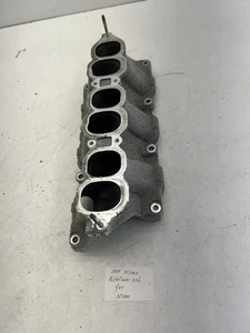 2017-2020 Nissan Pathfinder 3.5L Lower Intake Manifold OEM. - Picture 1 of 7