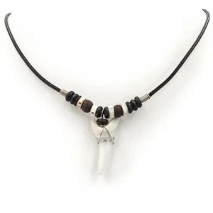 "Enorme Collar Colgante de Cuero Dientes de Tiburón Mako Genuino, 1 5/8" - Imagen 1 de 4