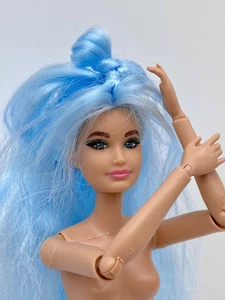 Nude Barbie Extra Deluxe Doll #7 Long Light Blue Hair 2021 Blue Eyes Articulated - Picture 1 of 11