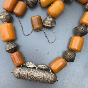 Collar de baquelita. Collar yemení. Caramelo ámbar. Joya beduina étnica - Imagen 1 de 9