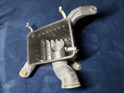 95-00 Toyota Tacoma 4Runner 2.7 3RZ Cold Air Intake Filter Box Lower Housing OEM - Image 1 of 4