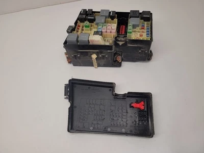 2017 17 LINCOLN MKC Fuse Box Engine W Automatic Engine Stop And Start GJ7Z14290K - Image 1 of 4