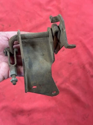 1957 Ford car V8 and auto. trans. intake accelerator bellcrank 1950s Y Block - Image 1 of 4