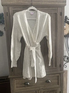 Isabel And Ingrid Maternity Medium White Cardigan Wrap Style NWT - Picture 1 of 3
