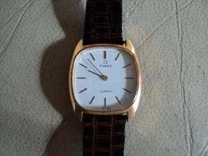 VERY RARE VINTAGE  TIMEX  Q - K CELL MEN'S QUARTZ WATCH  GWO - Picture 1 of 5