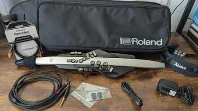 Roland Aerophone Pro AE-30  Wie NEU!  TOP! Viel Zubehör! - Bild 1 von 2