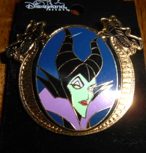 Prendedor serie villana maléfica Disney con dos dragones dorados 2002 - Imagen 1 de 1