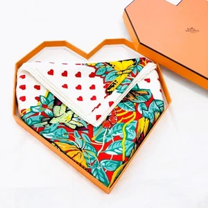 HERMES Carre 90 Jungle Love 100 % Seide Schal mehrfarbig Leopard mit Karton Etikett JPN - Bild 1 von 11