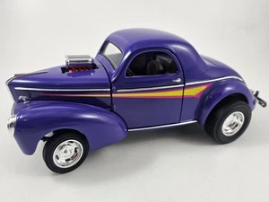 Road Legends Modellauto 1:18 Chrysler Willys 1941 - Bild 1 von 4