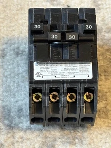 Interruptor cuádruple Siemens 30/30/30 Q23030CT2 - Imagen 1 de 7