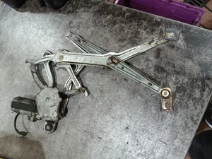 Mercedes W124 S124 Fensterheber elektrisch vorne links ORIGINAL Gestänge & Motor - Bild 1 von 4
