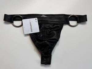 Manstore Hip String Stringtanga M2319 Lederimitat Gr. L UVP: 49,95€ NEU schwarz - Bild 1 von 5